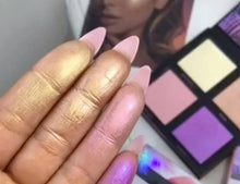 Load image into Gallery viewer, Huda beauty summer highlighter pallet
